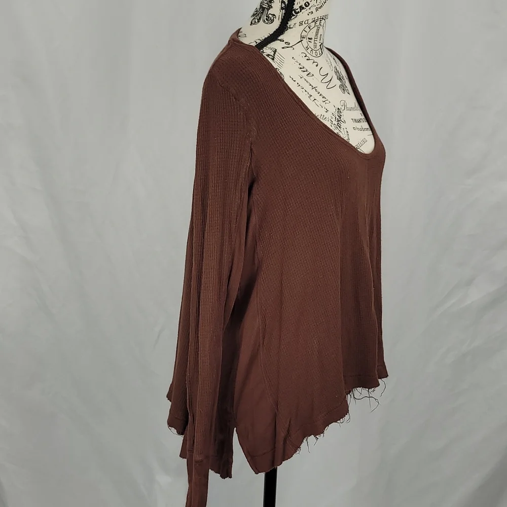 {We the free} p + s Long sleeve grunge look "destroyed" top - Picture 2 of 6